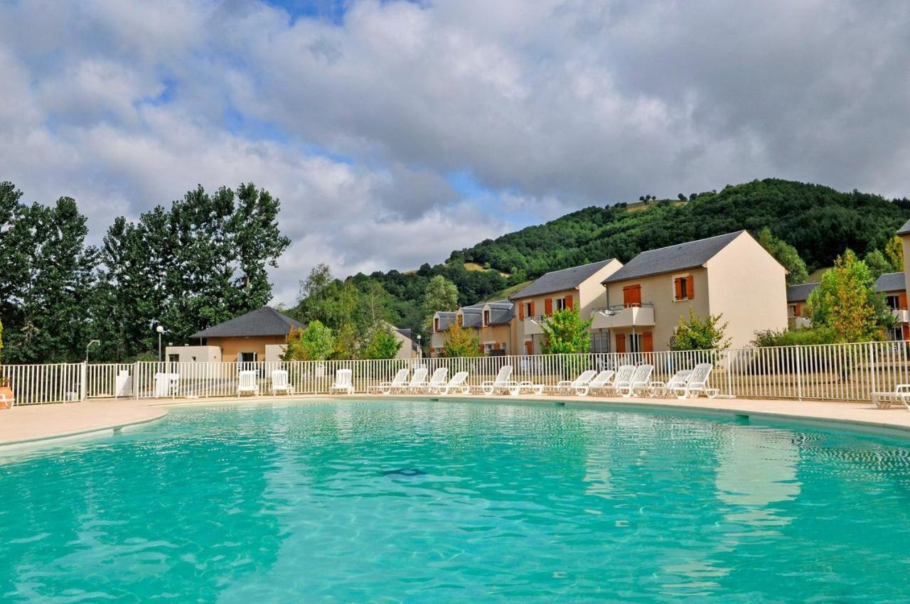 T3 duplex village geolia Saint geniez d'olt avec 2 piscines chauffée Exterior foto