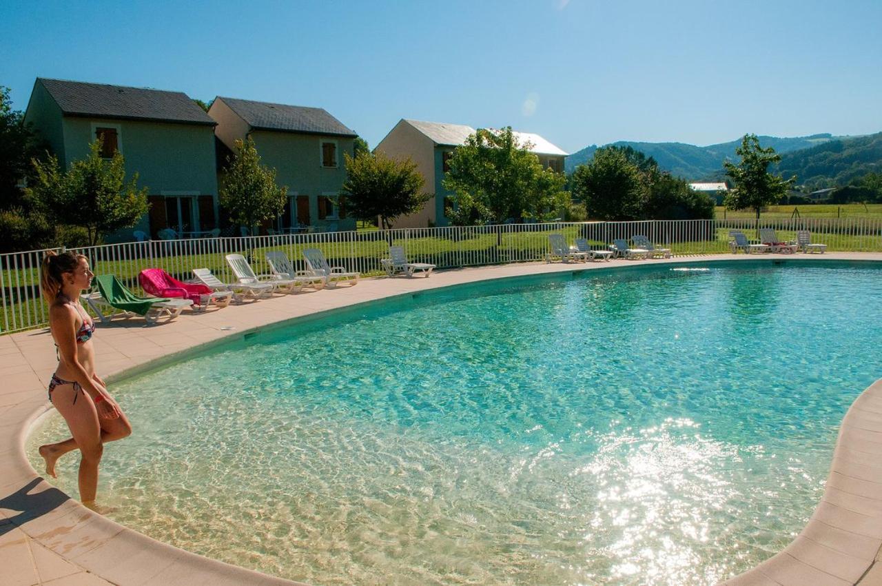 T3 duplex village geolia Saint geniez d'olt avec 2 piscines chauffée Exterior foto